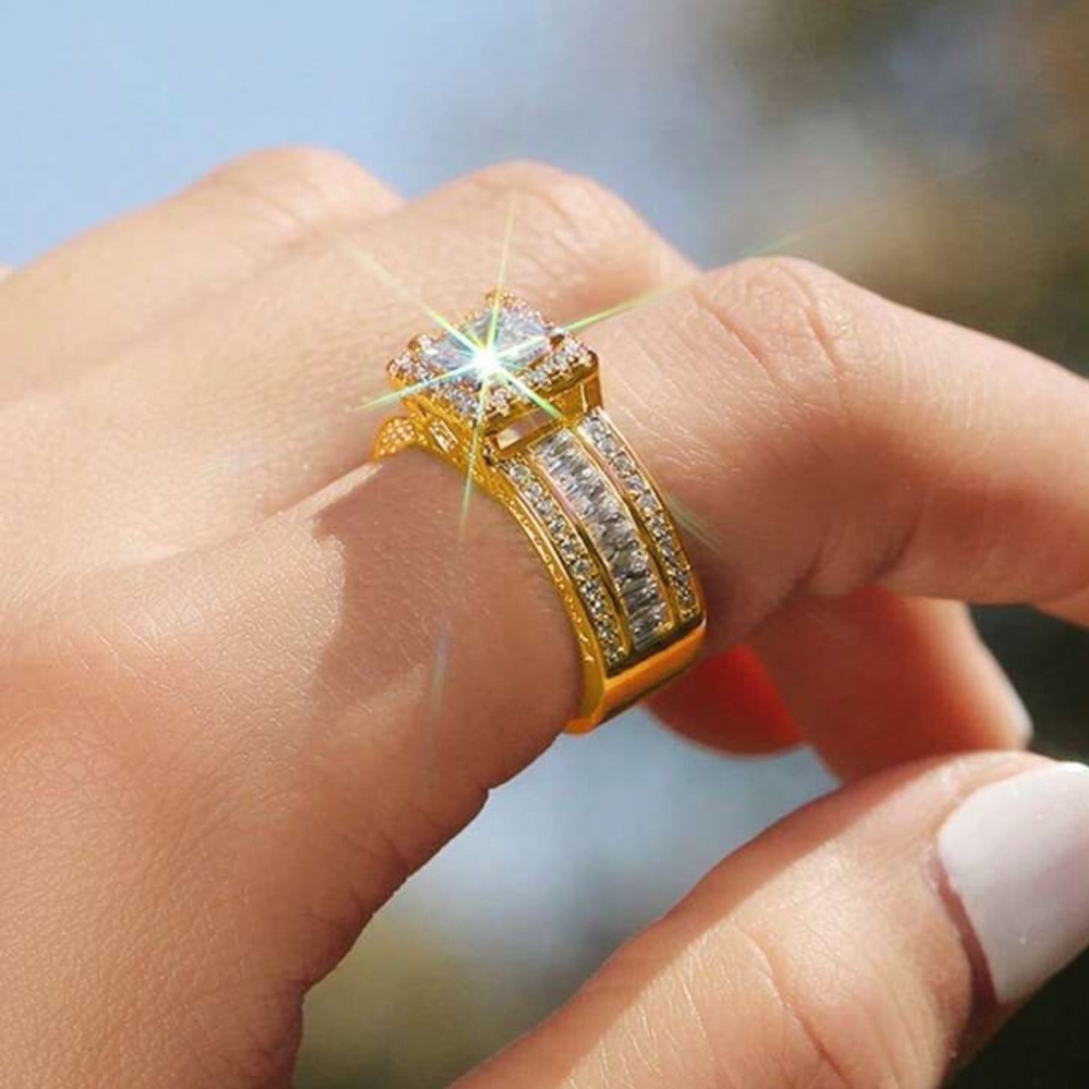Elegant Silver Diamond Ring